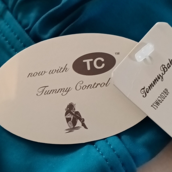 #8❤️ New Tommy Bahama V Neck Halter cup 1 piece bathing suit Tummy control - Picture 7 of 16